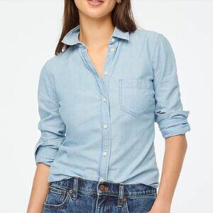 Never Been Worn J Crew Factory Chambray Shirt in Signature Fit